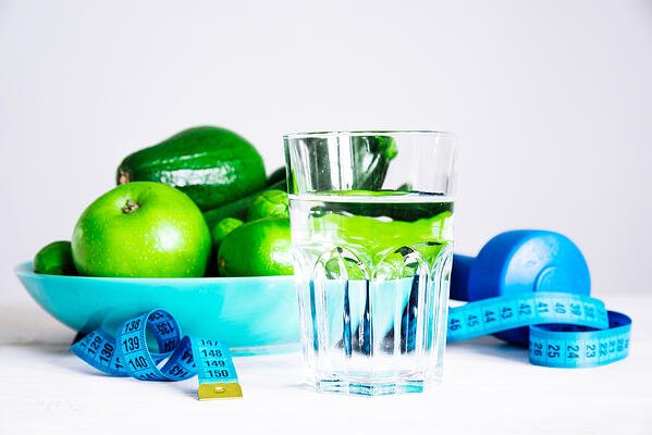 Ways To Avoid Gaining Water Weight - Restivo Health & Wellness